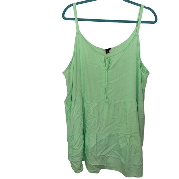 Torrid Green Tiered Lightweight Tank Top Cami Tie Front Top Size 3x 22/24 - Picture 2 of 10